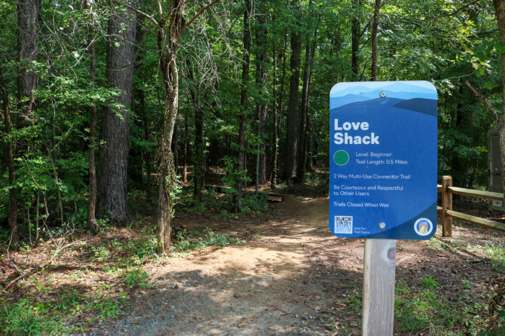 SaraMicklos AllatoonaCreekPark Trail&Sign