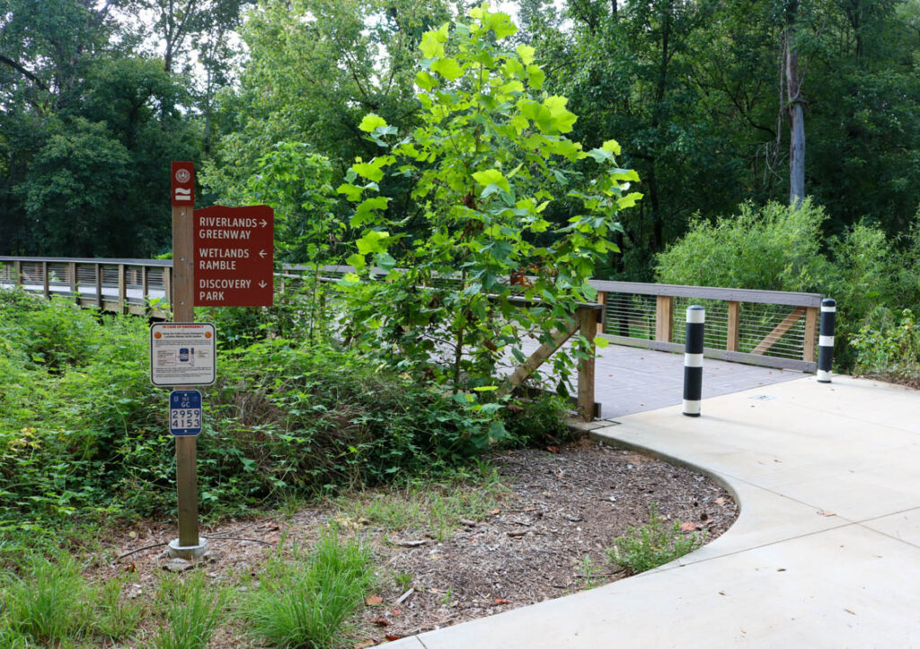 SaraMicklos DiscoveryParkAtTheRiverline Greenway&Sign